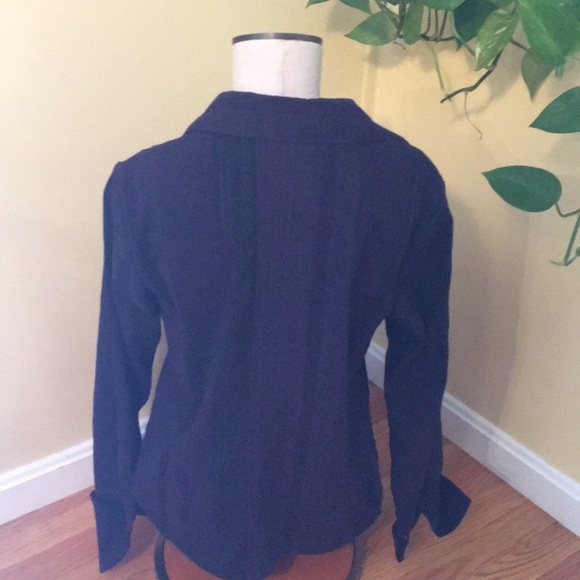 Button-Up Blouse - Picture 2 of 4